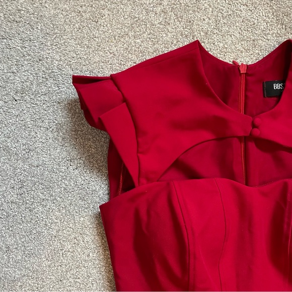 STUNNING MIDI RED DRESS SIZE XS - Picture 5 of 5